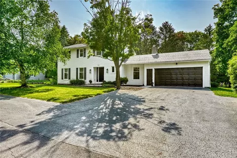 455 East St, Pittsford, NY 14534