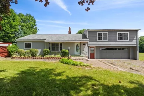 377 Packwood Rd, Waterloo, NY 13165