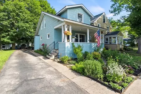 603 Grant St, East Rochester, NY 14445