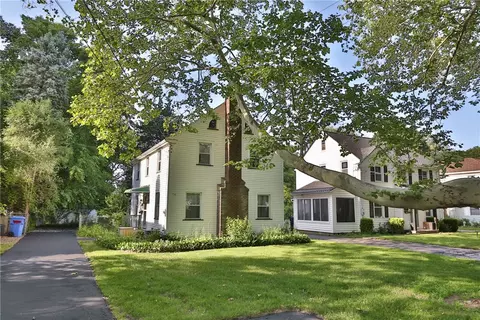 74 Seneca Rd, Irondequoit, NY 14622