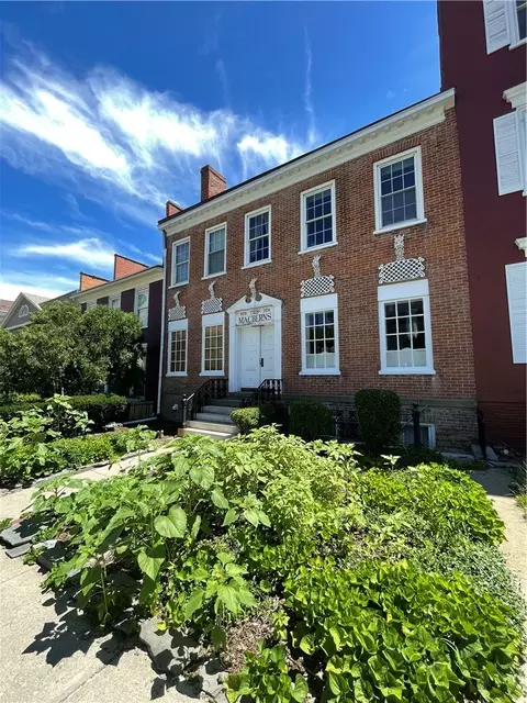 379 S Main St, Geneva, NY 14456