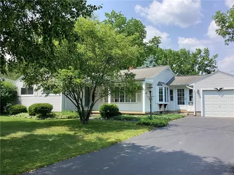 8 Temple Hill Acres, Geneseo, NY 14454