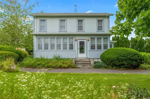 1700 Melvin Hill Rd, Phelps, NY 14532