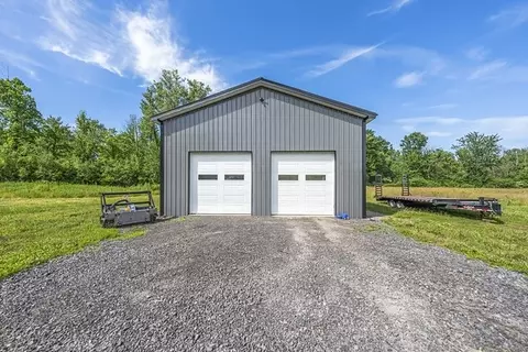 8233 Limekiln Rd, Sodus, NY 14551
