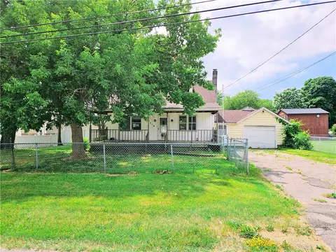 4510 John St, Niagara, NY 14305