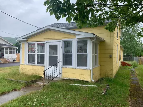 6 Maple St, Andover, NY 14806