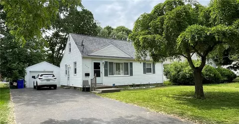 209 Bonesteel St, Greece, NY 14616