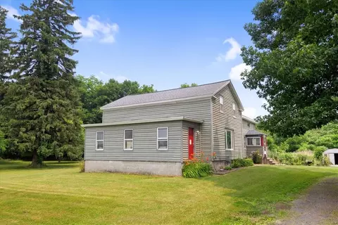 5610 S Geneva Rd, Sodus, NY 14551