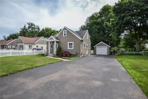 127 Duffern Dr, Greece, NY 14616