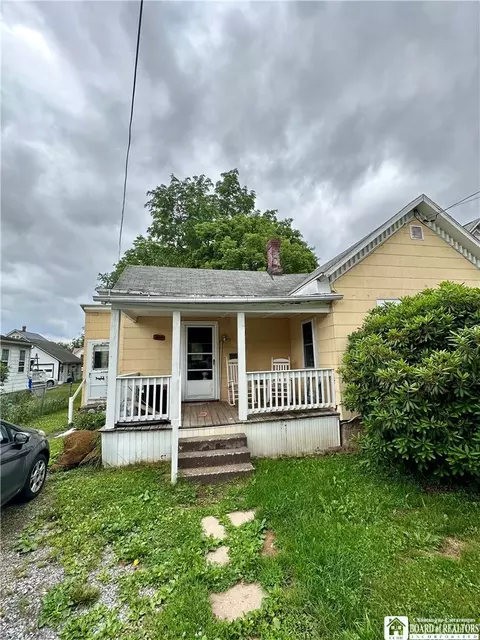 126 S 11th St, Olean, NY 14760