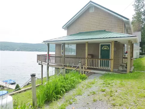 7692 State Highway 28, Exeter, NY 13439