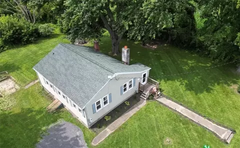 1115 Prospect Hill Rd, Seneca, NY 14456