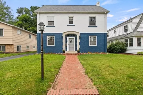 182 Simpson Rd, Irondequoit, NY 14617