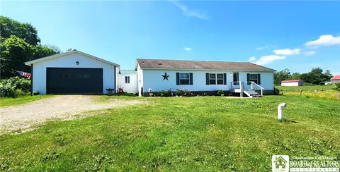2169 Thornton Rd, Charlotte, NY 14782