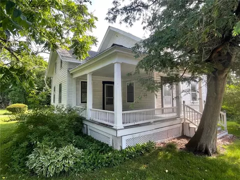 792 Cross Rd, Phelps, NY 14532