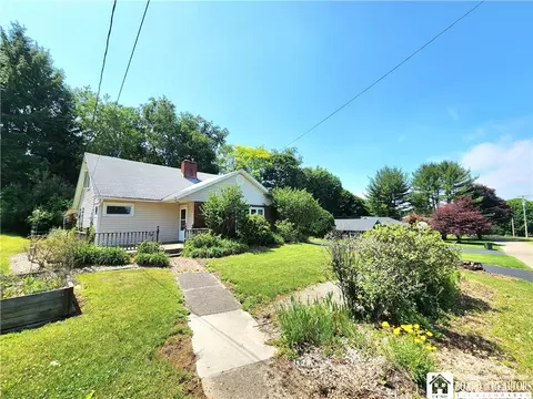 625 Stowe St, Jamestown, NY 14701