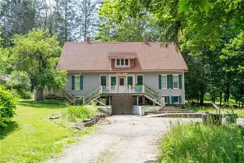 74 S Main St, Alfred, NY 14802