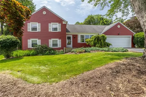 1 Buttonwood Cir, Perinton, NY 14450