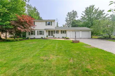 679 Regina Dr, Webster, NY 14580