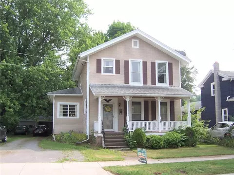 230 E State St, Albion, NY 14411