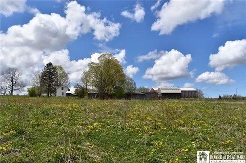 9153 N North Hill Road Rd, Villenova, NY 14062