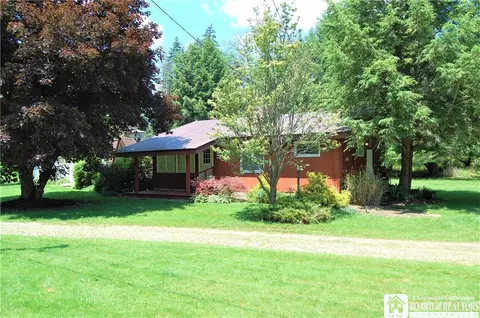 3410 Busti Stillwater Rd, Busti, NY 14701