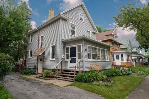 94 Lapham St, Rochester, NY 14615