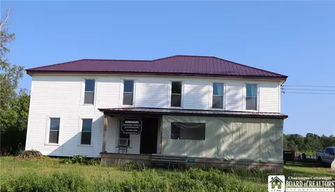 1247 Cassadaga Rd, Villenova, NY 14138