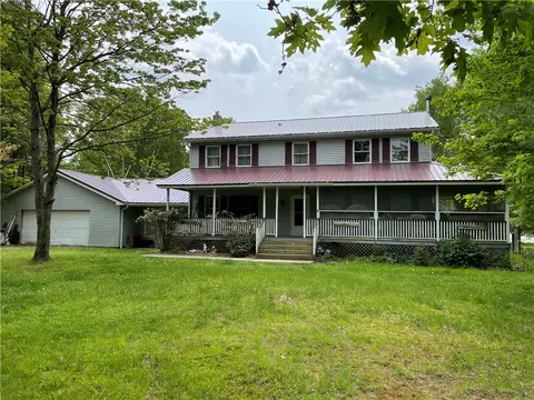 5570 County Route 100 St, Woodhull, NY 14898