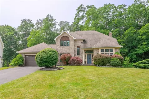 239 Totem Trl, Irondequoit, NY 14617
