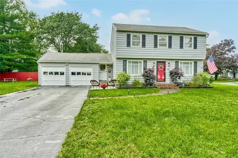 49 Long Meadow Dr, Rochester, NY 14621