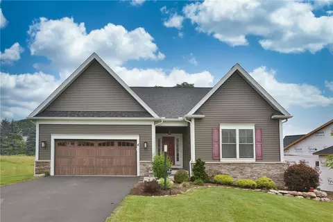4 Aden Hl, Pittsford, NY 14534