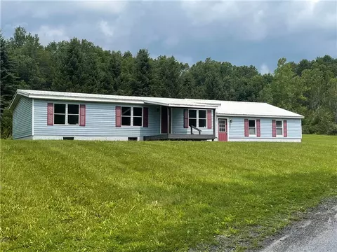 945 Carpenter Rd, Deruyter, NY 13072
