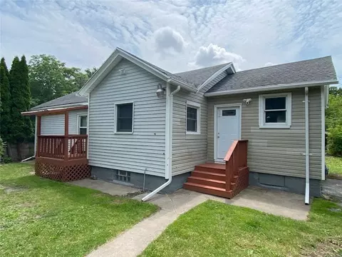 25 Saxton St, Rochester, NY 14611