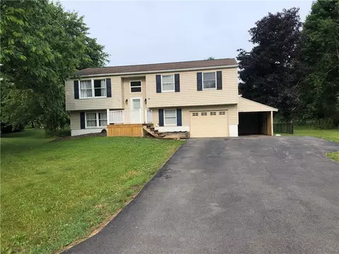 4583 Daniel Dr, Marion, NY 14505