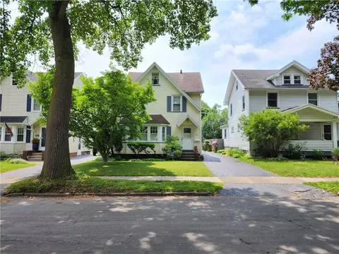43 Dalkeith Rd, Rochester, NY 14609