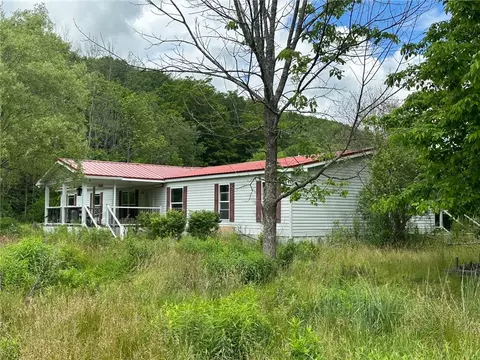 9439 County Route 9, Avoca, NY 14826