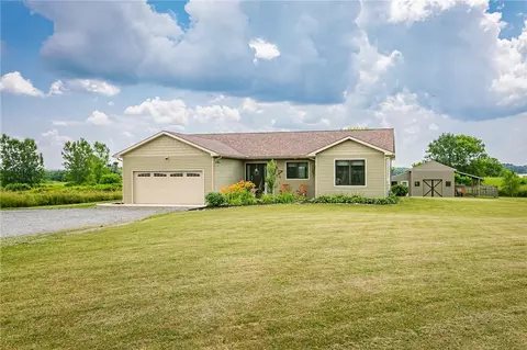 2666 Dow Rd, Piffard, NY 14533