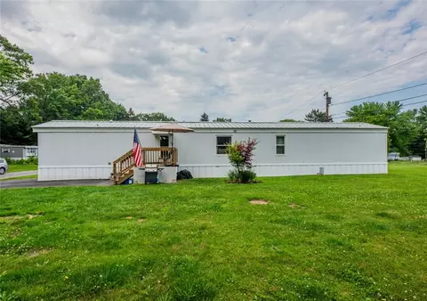 54 Gennis Dr, Rochester, NY 14625