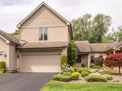 58 Wood Run Cmns #PVT, Greece, NY 14612