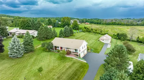 5304 Nott Rd, Canandaigua, NY 14424