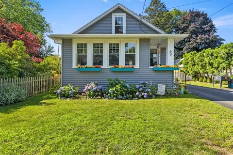 69 Breezeway Dr, Irondequoit, NY 14622