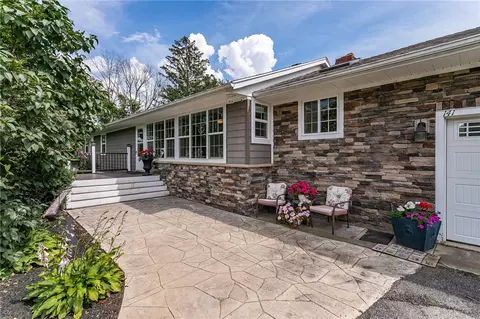 141 Peck Rd, Hilton, NY 14468