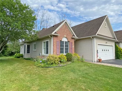 751 Bel Arbor, Webster, NY 14580