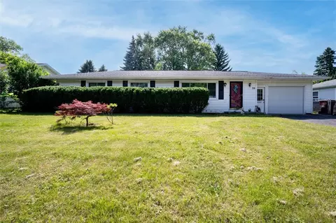 39 Appian Dr, Gates, NY 14606