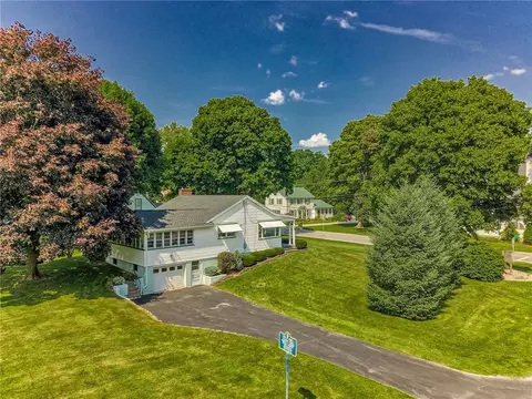 403 Washington St, Ogden, NY 14559