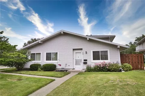 402 Eastbrooke Ln, Rochester, NY 14618
