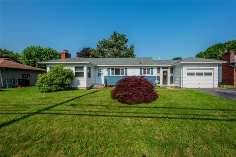 711 Helendale Rd, Irondequoit, NY 14609