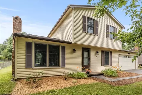 34 Lost Feather Dr, Perinton, NY 14450