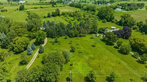 5394 Wells Curtice Rd, Canandaigua Town, NY 14424